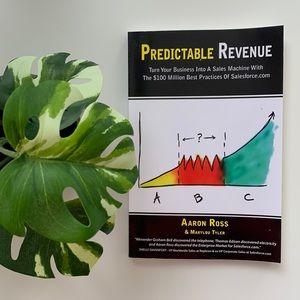 Predictable Revenue by Aaron Ross 📚